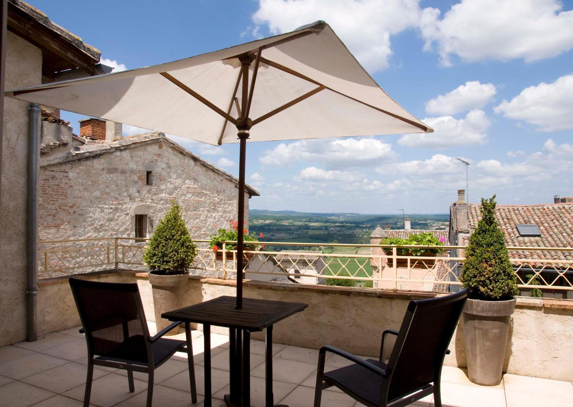 Hotel Des Consuls Castelnau-de-Montmiral Ngoại thất bức ảnh